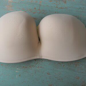 NWT DELIMIRA BEIGE UNDERWIRE STRAPLESS BRA SZ 42DD